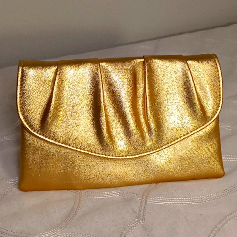 Vintage clutch